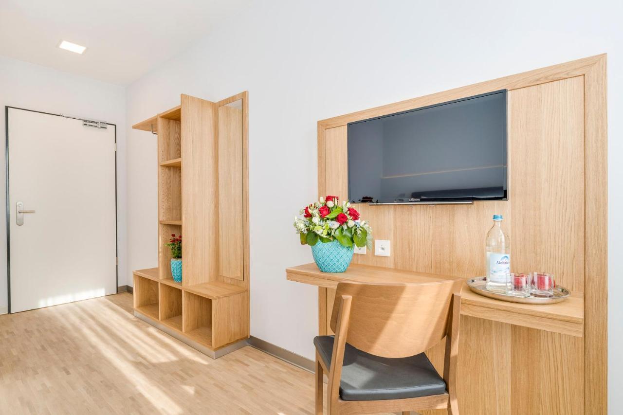 Hotel-Etage Apfelrot Эрдинг Экстерьер фото